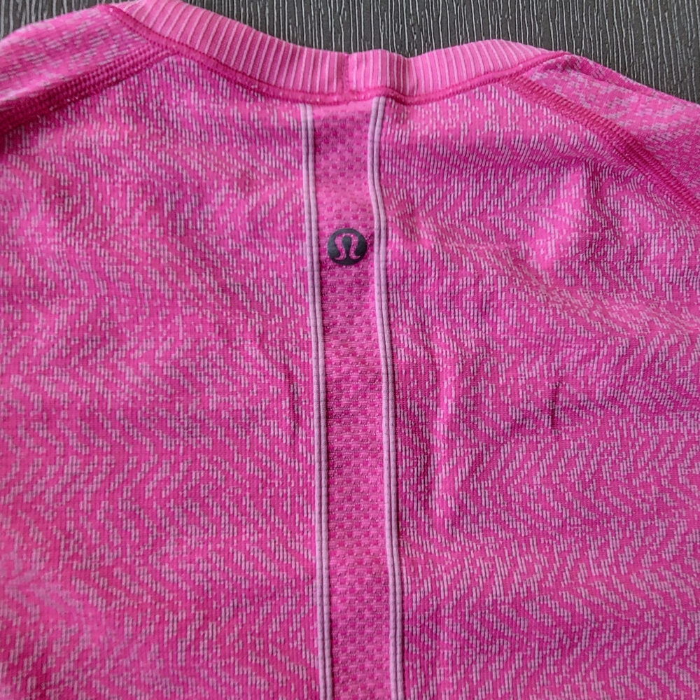 lululemon athletica Pink Patterned Crew Neck Top